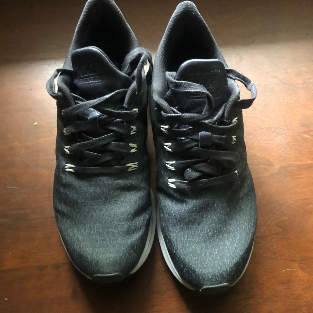 Like new nike zoom Pegasus 35 LE